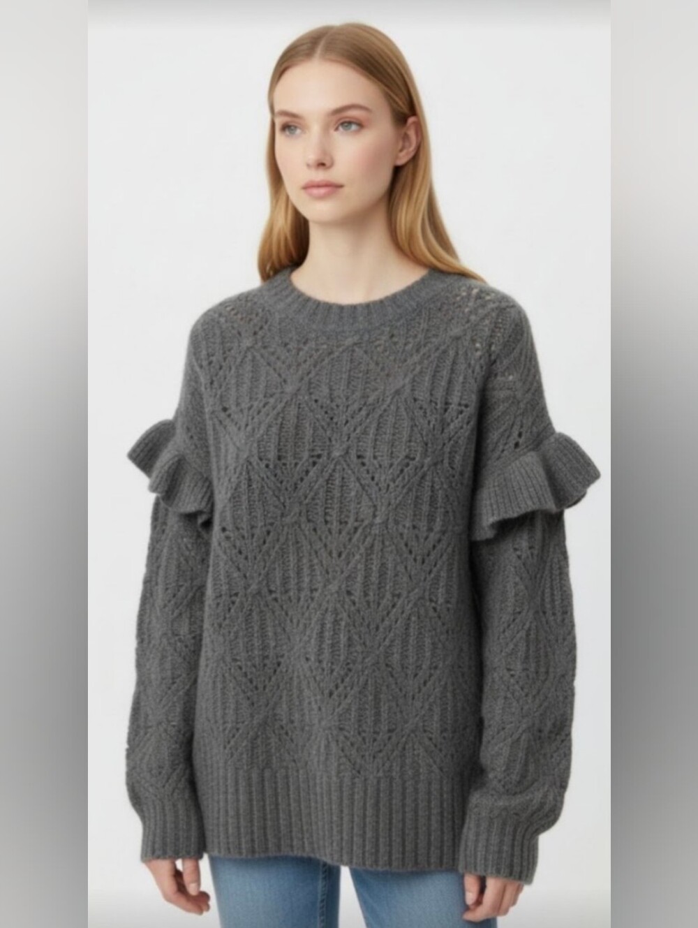 OLD NAVY! SWEET WOOL BLEND, DOVE GRAY RUFFLED SHOULDER SWEATER! SZ M